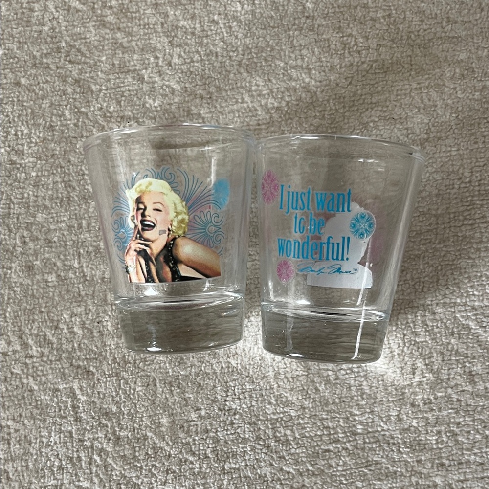 Marilyn Monroe Shot Glass Set